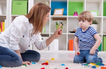 تعديل سلوك طفلك بطرق بسيطة وبدون عنف